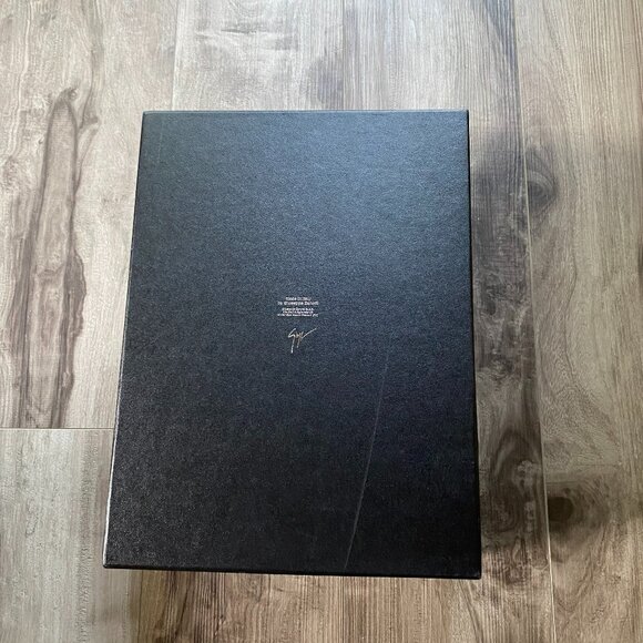 Giuseppe Zanotti Shoe Box - Picture 2 of 6